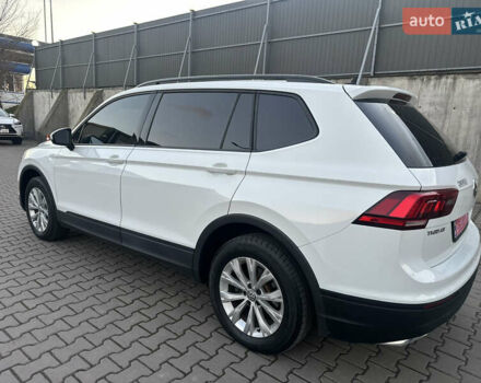 Білий Фольксваген Тігуан, об'ємом двигуна 1.98 л та пробігом 227 тис. км за 15999 $, фото 37 на Automoto.ua