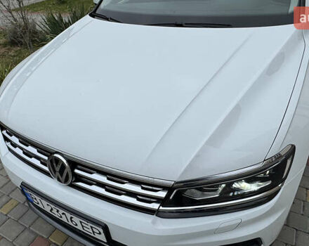 Білий Фольксваген Тігуан, об'ємом двигуна 1.97 л та пробігом 100 тис. км за 28500 $, фото 4 на Automoto.ua