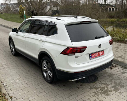 Белый Фольксваген Тигуан, объемом двигателя 0 л и пробегом 76 тыс. км за 22700 $, фото 8 на Automoto.ua