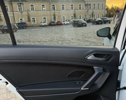 Білий Фольксваген Тігуан, об'ємом двигуна 1.98 л та пробігом 54 тис. км за 23700 $, фото 10 на Automoto.ua