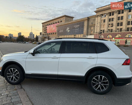 Білий Фольксваген Тігуан, об'ємом двигуна 1.98 л та пробігом 54 тис. км за 23700 $, фото 5 на Automoto.ua