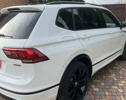 Белый Фольксваген Тигуан, объемом двигателя 0 л и пробегом 43 тыс. км за 22400 $, фото 8 на Automoto.ua