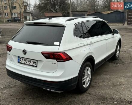 Белый Фольксваген Тигуан, объемом двигателя 2 л и пробегом 99 тыс. км за 17200 $, фото 3 на Automoto.ua
