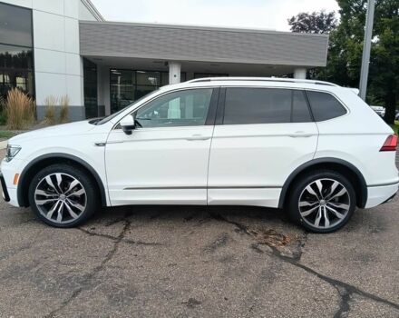 Белый Фольксваген Тигуан, объемом двигателя 2 л и пробегом 43 тыс. км за 14200 $, фото 3 на Automoto.ua