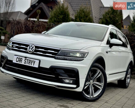 Білий Фольксваген Тігуан, об'ємом двигуна 2 л та пробігом 186 тис. км за 29999 $, фото 21 на Automoto.ua