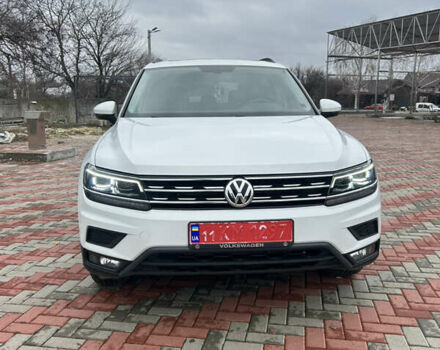 Белый Фольксваген Тигуан, объемом двигателя 0 л и пробегом 82 тыс. км за 21500 $, фото 1 на Automoto.ua