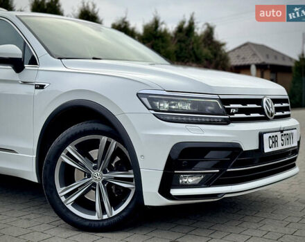 Білий Фольксваген Тігуан, об'ємом двигуна 2 л та пробігом 186 тис. км за 29999 $, фото 16 на Automoto.ua