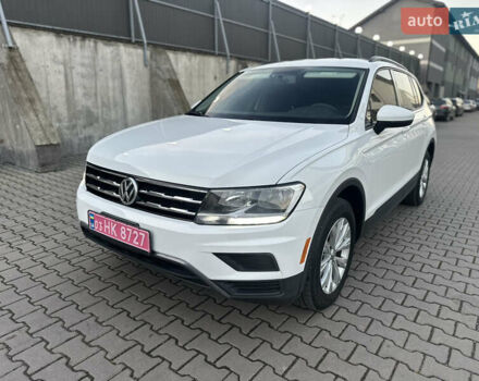 Білий Фольксваген Тігуан, об'ємом двигуна 1.98 л та пробігом 227 тис. км за 15999 $, фото 10 на Automoto.ua