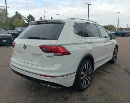 Белый Фольксваген Тигуан, объемом двигателя 2 л и пробегом 43 тыс. км за 14200 $, фото 4 на Automoto.ua