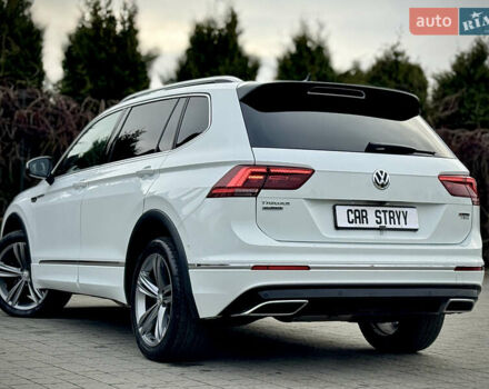 Білий Фольксваген Тігуан, об'ємом двигуна 2 л та пробігом 186 тис. км за 29999 $, фото 10 на Automoto.ua