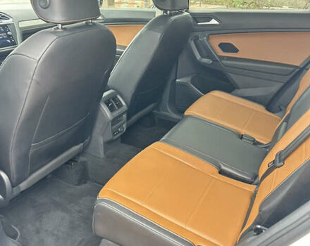 Белый Фольксваген Тигуан, объемом двигателя 0 л и пробегом 82 тыс. км за 21500 $, фото 11 на Automoto.ua