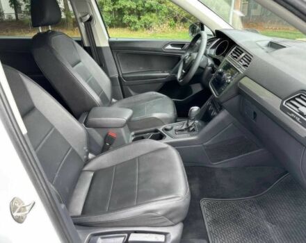 Белый Фольксваген Тигуан, объемом двигателя 2 л и пробегом 42 тыс. км за 6900 $, фото 7 на Automoto.ua