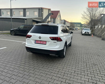 Білий Фольксваген Тігуан, об'ємом двигуна 1.98 л та пробігом 227 тис. км за 15999 $, фото 31 на Automoto.ua