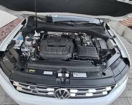 Белый Фольксваген Тигуан, объемом двигателя 2 л и пробегом 79 тыс. км за 17000 $, фото 7 на Automoto.ua