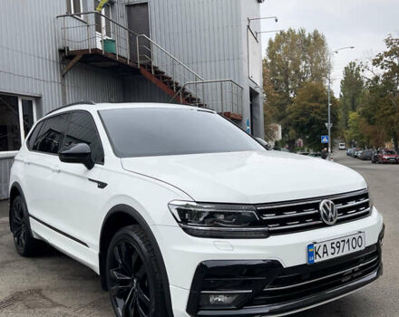 Белый Фольксваген Тигуан, объемом двигателя 1.98 л и пробегом 77 тыс. км за 26550 $, фото 4 на Automoto.ua