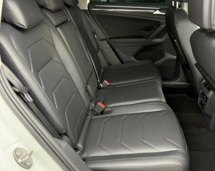 Білий Фольксваген Тігуан, об'ємом двигуна 2 л та пробігом 191 тис. км за 29200 $, фото 48 на Automoto.ua