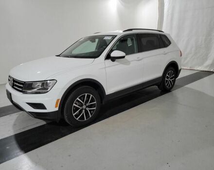 Белый Фольксваген Тигуан, объемом двигателя 2 л и пробегом 32 тыс. км за 18000 $, фото 3 на Automoto.ua