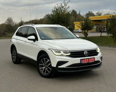 Білий Фольксваген Тігуан, об'ємом двигуна 2 л та пробігом 133 тис. км за 27550 $, фото 56 на Automoto.ua