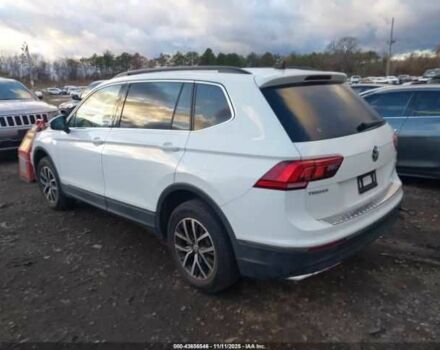 Белый Фольксваген Тигуан, объемом двигателя 2 л и пробегом 31 тыс. км за 5000 $, фото 3 на Automoto.ua