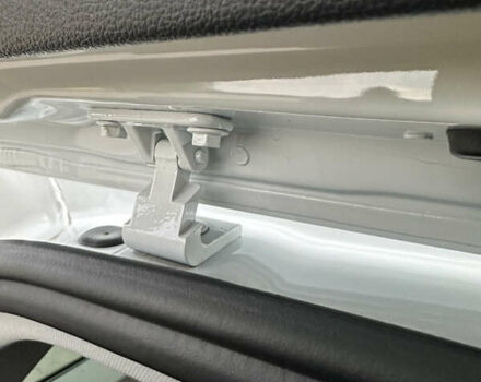 Белый Фольксваген Тигуан, объемом двигателя 2 л и пробегом 132 тыс. км за 27750 $, фото 84 на Automoto.ua