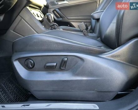 Білий Фольксваген Тігуан, об'ємом двигуна 2 л та пробігом 123 тис. км за 27500 $, фото 86 на Automoto.ua