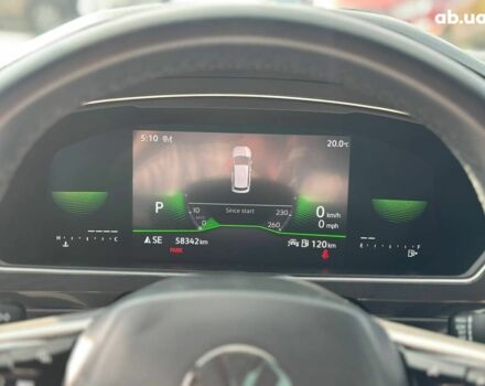 Белый Фольксваген Тигуан, объемом двигателя 2 л и пробегом 58 тыс. км за 31490 $, фото 29 на Automoto.ua