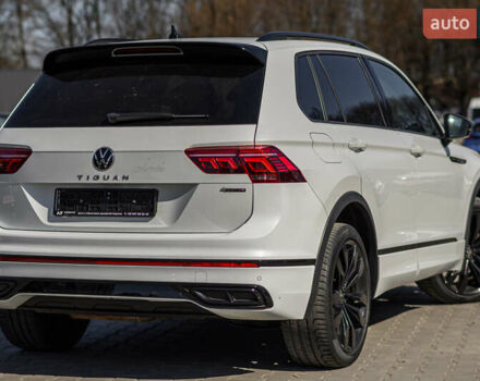Белый Фольксваген Тигуан, объемом двигателя 2 л и пробегом 193 тыс. км за 33490 $, фото 17 на Automoto.ua