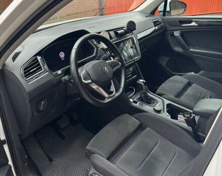 Білий Фольксваген Тігуан, об'ємом двигуна 1.98 л та пробігом 35 тис. км за 31600 $, фото 15 на Automoto.ua