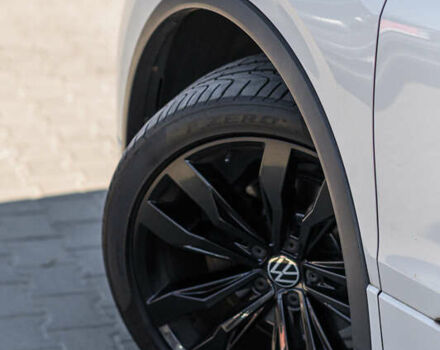 Белый Фольксваген Тигуан, объемом двигателя 2 л и пробегом 193 тыс. км за 33490 $, фото 12 на Automoto.ua