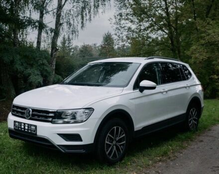 Белый Фольксваген Тигуан, объемом двигателя 2 л и пробегом 67 тыс. км за 13600 $, фото 1 на Automoto.ua