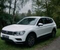 Белый Фольксваген Тигуан, объемом двигателя 2 л и пробегом 67 тыс. км за 13600 $, фото 1 на Automoto.ua
