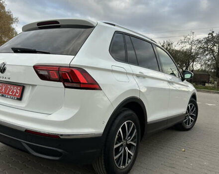 Белый Фольксваген Тигуан, объемом двигателя 2 л и пробегом 132 тыс. км за 27750 $, фото 33 на Automoto.ua