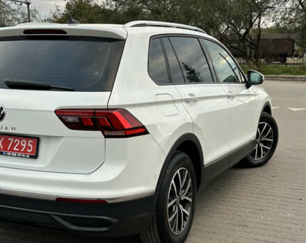 Белый Фольксваген Тигуан, объемом двигателя 2 л и пробегом 132 тыс. км за 27750 $, фото 50 на Automoto.ua