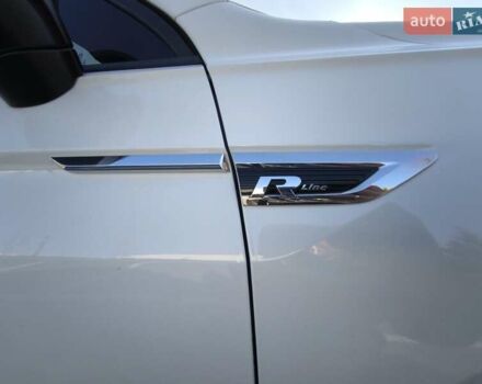 Білий Фольксваген Тігуан, об'ємом двигуна 2 л та пробігом 123 тис. км за 27500 $, фото 71 на Automoto.ua