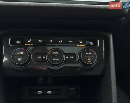 Білий Фольксваген Тігуан, об'ємом двигуна 2 л та пробігом 103 тис. км за 21000 $, фото 15 на Automoto.ua