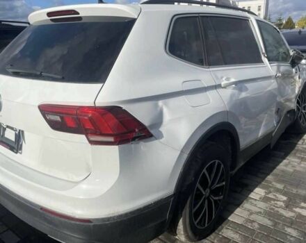 Белый Фольксваген Тигуан, объемом двигателя 2 л и пробегом 76 тыс. км за 14900 $, фото 2 на Automoto.ua