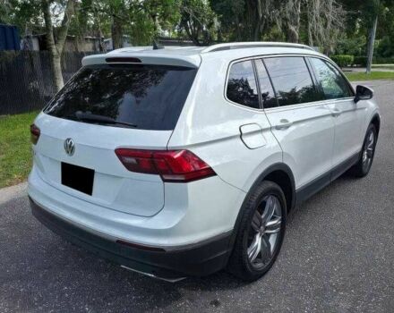 Белый Фольксваген Тигуан, объемом двигателя 2 л и пробегом 56 тыс. км за 8000 $, фото 3 на Automoto.ua