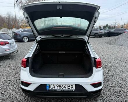 Білий Фольксваген Тігуан, об'ємом двигуна 1.5 л та пробігом 86 тис. км за 21499 $, фото 4 на Automoto.ua