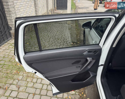 Белый Фольксваген Тигуан, объемом двигателя 2 л и пробегом 39 тыс. км за 24500 $, фото 12 на Automoto.ua