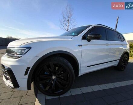 Білий Фольксваген Тігуан, об'ємом двигуна 2 л та пробігом 123 тис. км за 27500 $, фото 19 на Automoto.ua