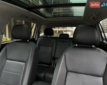 Білий Фольксваген Тігуан, об'ємом двигуна 2 л та пробігом 103 тис. км за 21000 $, фото 3 на Automoto.ua