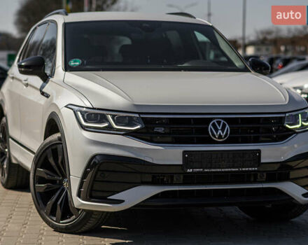 Белый Фольксваген Тигуан, объемом двигателя 2 л и пробегом 193 тыс. км за 33490 $, фото 2 на Automoto.ua