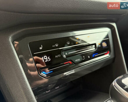 Білий Фольксваген Тігуан, об'ємом двигуна 2 л та пробігом 191 тис. км за 29200 $, фото 34 на Automoto.ua