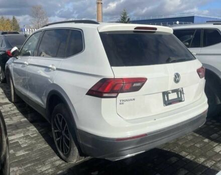 Белый Фольксваген Тигуан, объемом двигателя 2 л и пробегом 76 тыс. км за 14900 $, фото 3 на Automoto.ua