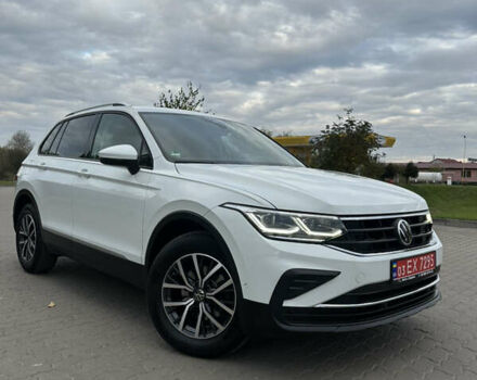 Білий Фольксваген Тігуан, об'ємом двигуна 2 л та пробігом 133 тис. км за 27550 $, фото 3 на Automoto.ua