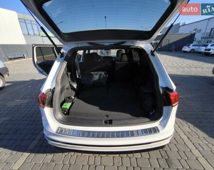 Білий Фольксваген Тігуан, об'ємом двигуна 2 л та пробігом 123 тис. км за 27500 $, фото 95 на Automoto.ua