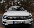 Білий Фольксваген Тігуан, об'ємом двигуна 2 л та пробігом 125 тис. км за 20000 $, фото 10 на Automoto.ua