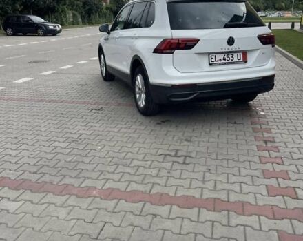 Белый Фольксваген Тигуан, объемом двигателя 1.97 л и пробегом 228 тыс. км за 29800 $, фото 6 на Automoto.ua