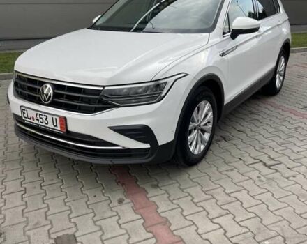 Белый Фольксваген Тигуан, объемом двигателя 1.97 л и пробегом 228 тыс. км за 29800 $, фото 2 на Automoto.ua