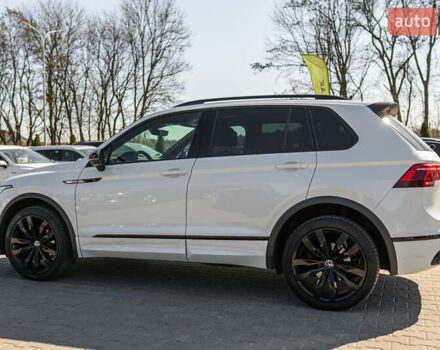 Белый Фольксваген Тигуан, объемом двигателя 2 л и пробегом 193 тыс. км за 33490 $, фото 21 на Automoto.ua